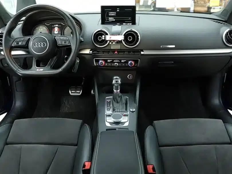 Audi S3 2015 Model S3 2.0T Limousine — миниатюра 13