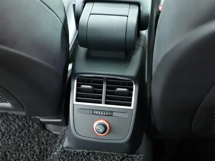 Audi S3 2015 Model S3 2.0T Limousine — миниатюра 14
