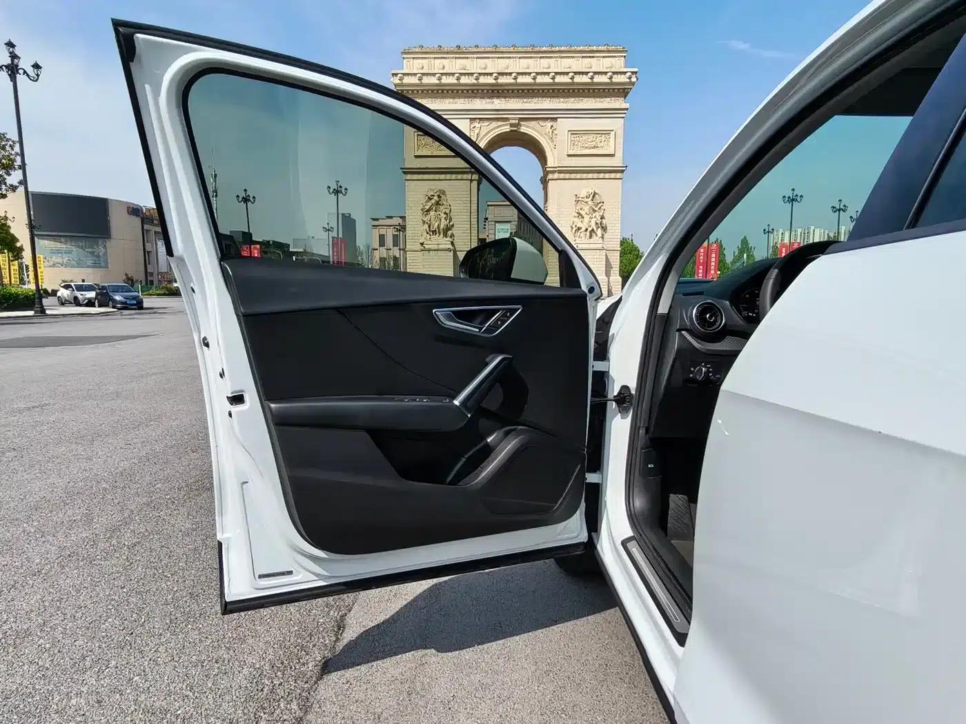 Audi Q2L e-tron 2019 Q2L e-tron Pure Electric Smart Edition — миниатюра 11