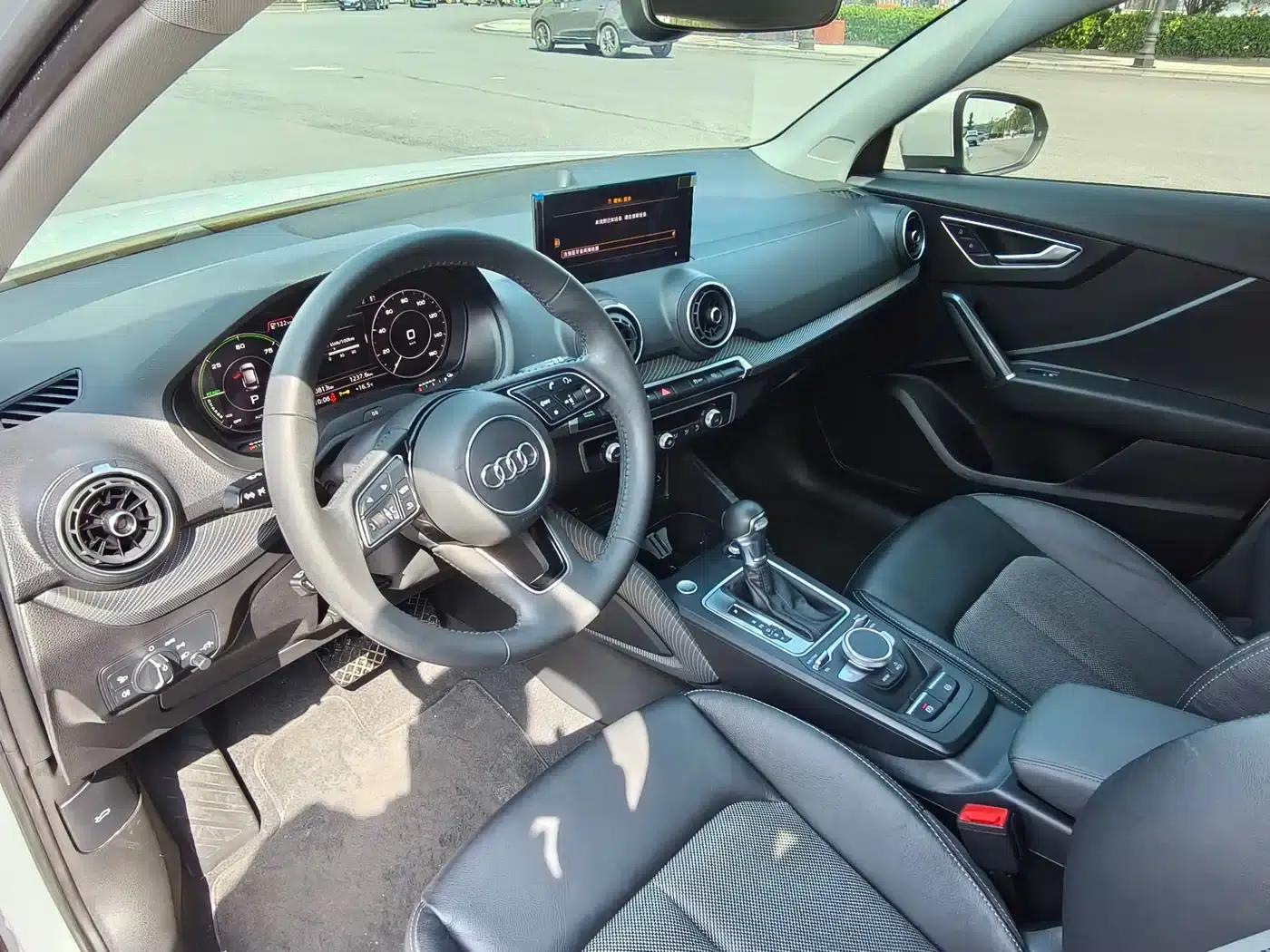 Audi Q2L e-tron 2019 Q2L e-tron Pure Electric Smart Edition — миниатюра 13