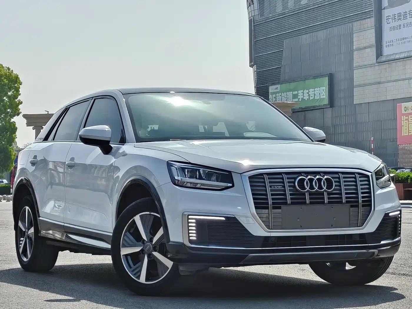 Audi Q2L e-tron 2019 Q2L e-tron Pure Electric Smart Edition — миниатюра 3