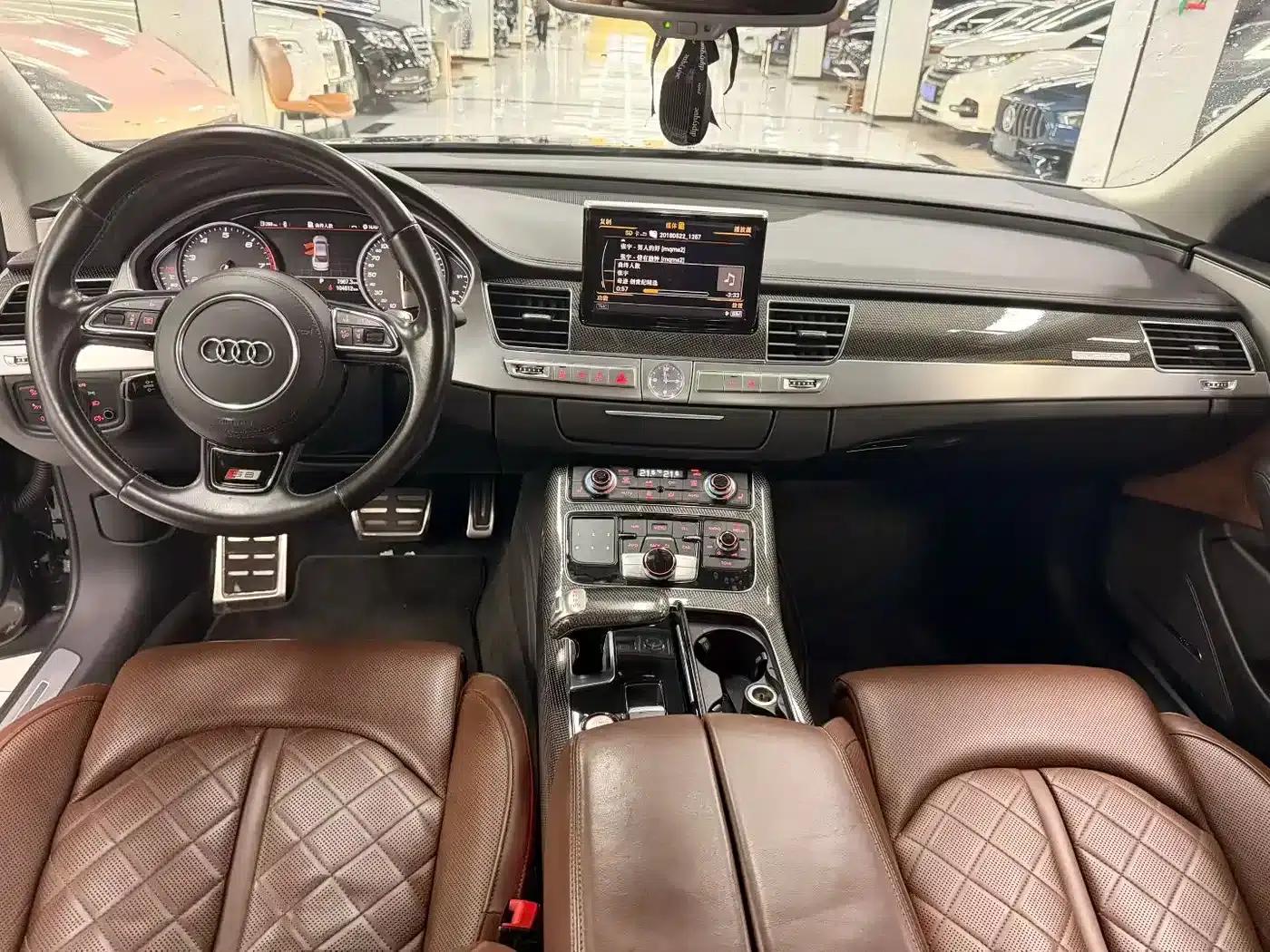2013 Audi S8 4.0TFSI quattro — миниатюра 5