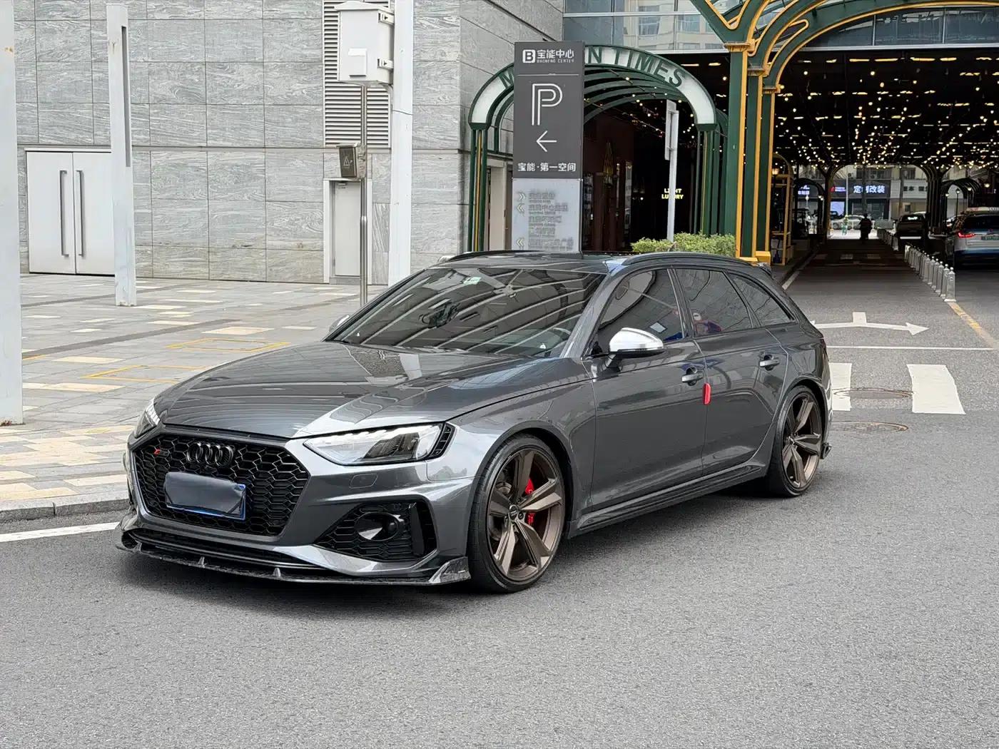 2021 Audi RS 4 RS4 Avant Obsidian Edition — миниатюра 1