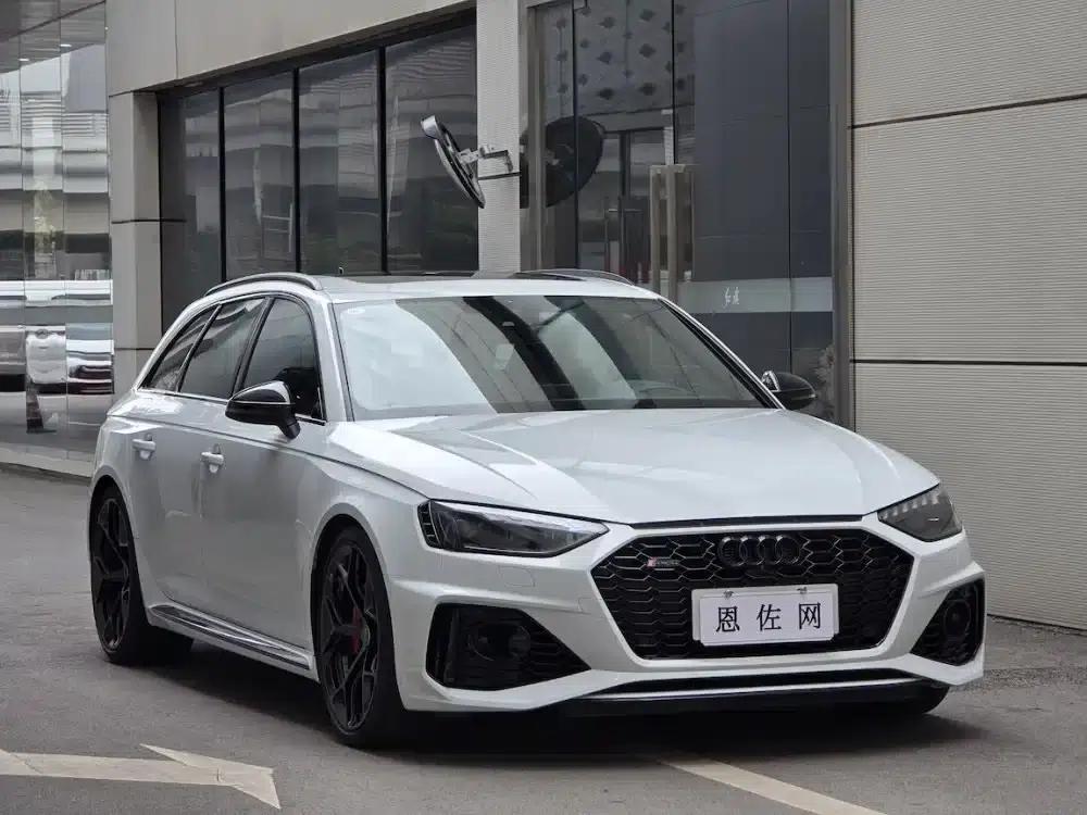 2024 Audi RS 4 RS4 Avant Sport Edition — миниатюра 3