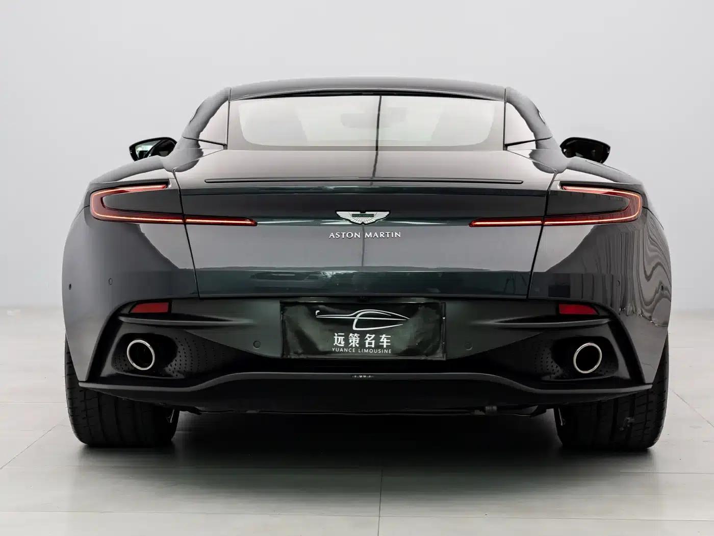 Aston Martin DB11 2022 4.0T V8 Coupe — миниатюра 17