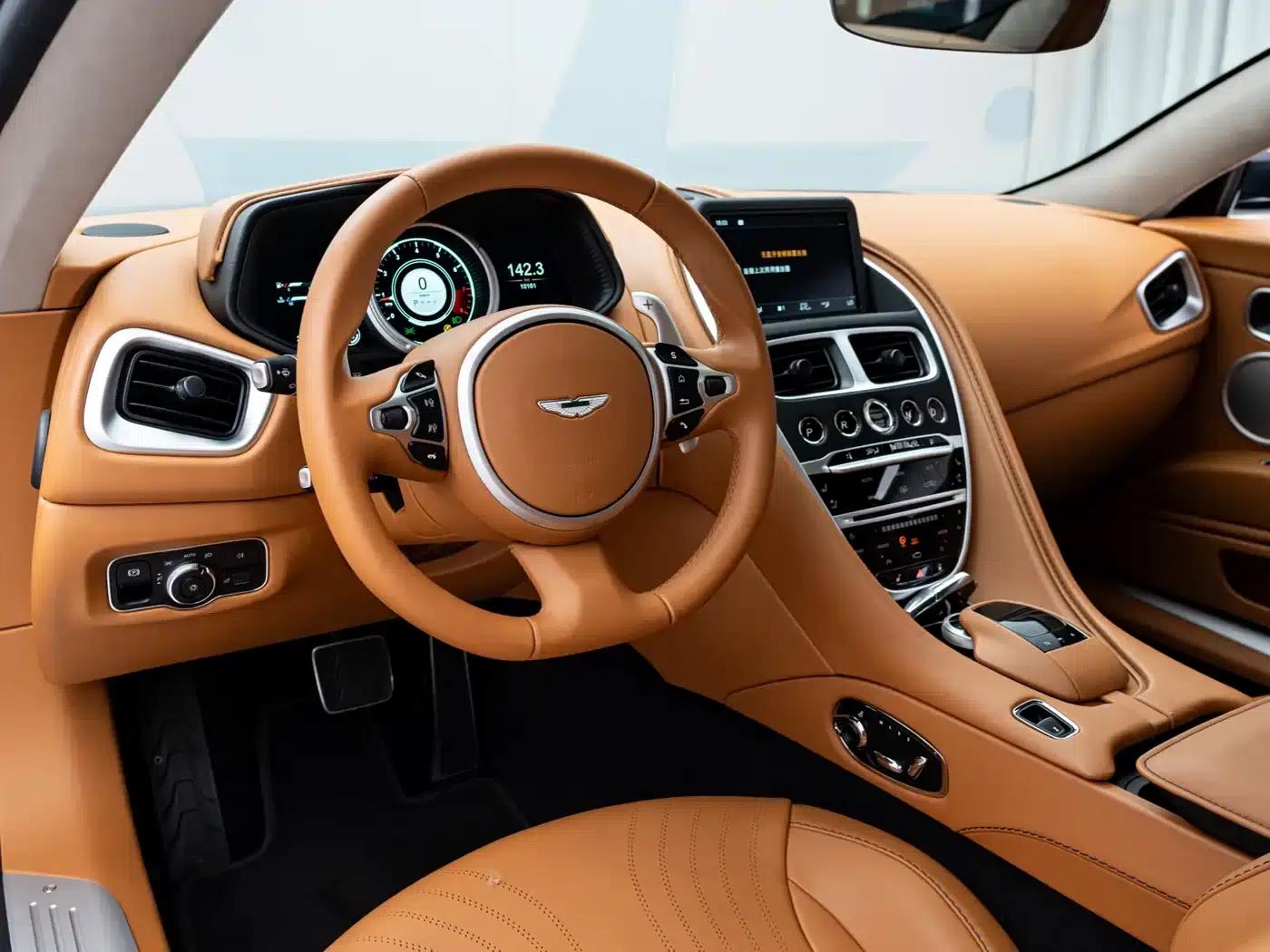 Aston Martin DB11 2022 4.0T V8 Coupe — миниатюра 6
