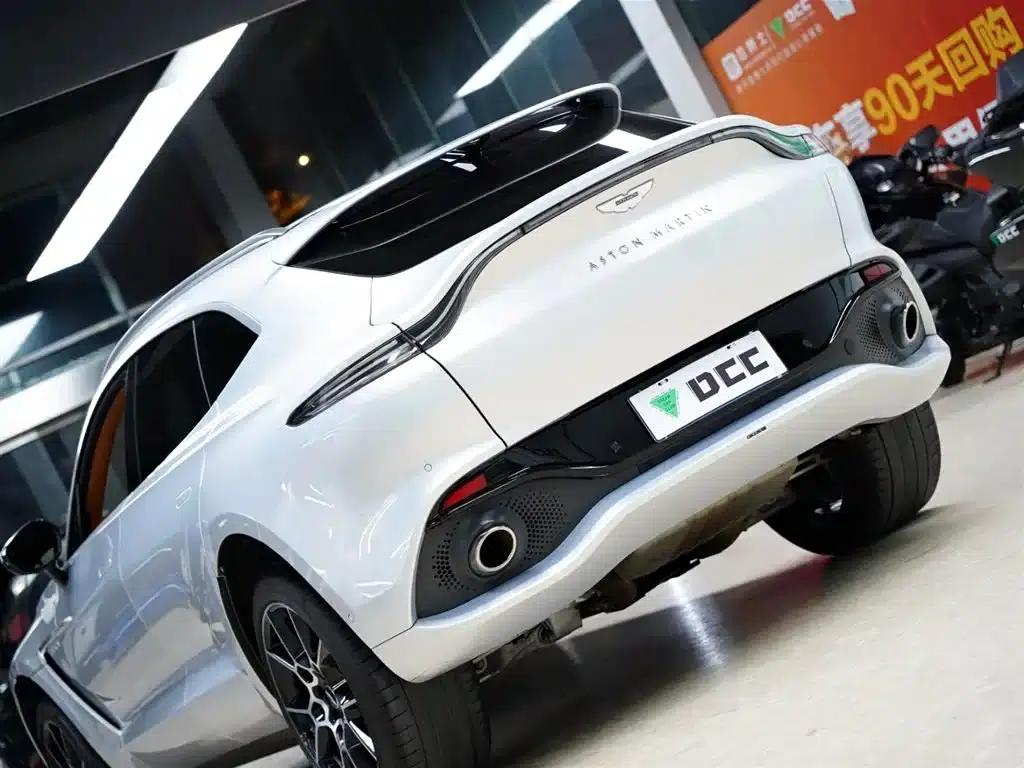 2022 Aston Martin DBX 4.0T V8 — миниатюра 2