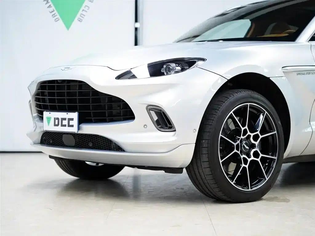 2022 Aston Martin DBX 4.0T V8 — миниатюра 18