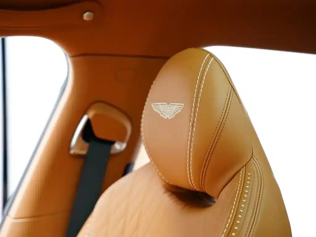 2022 Aston Martin DBX 4.0T V8 — миниатюра 38