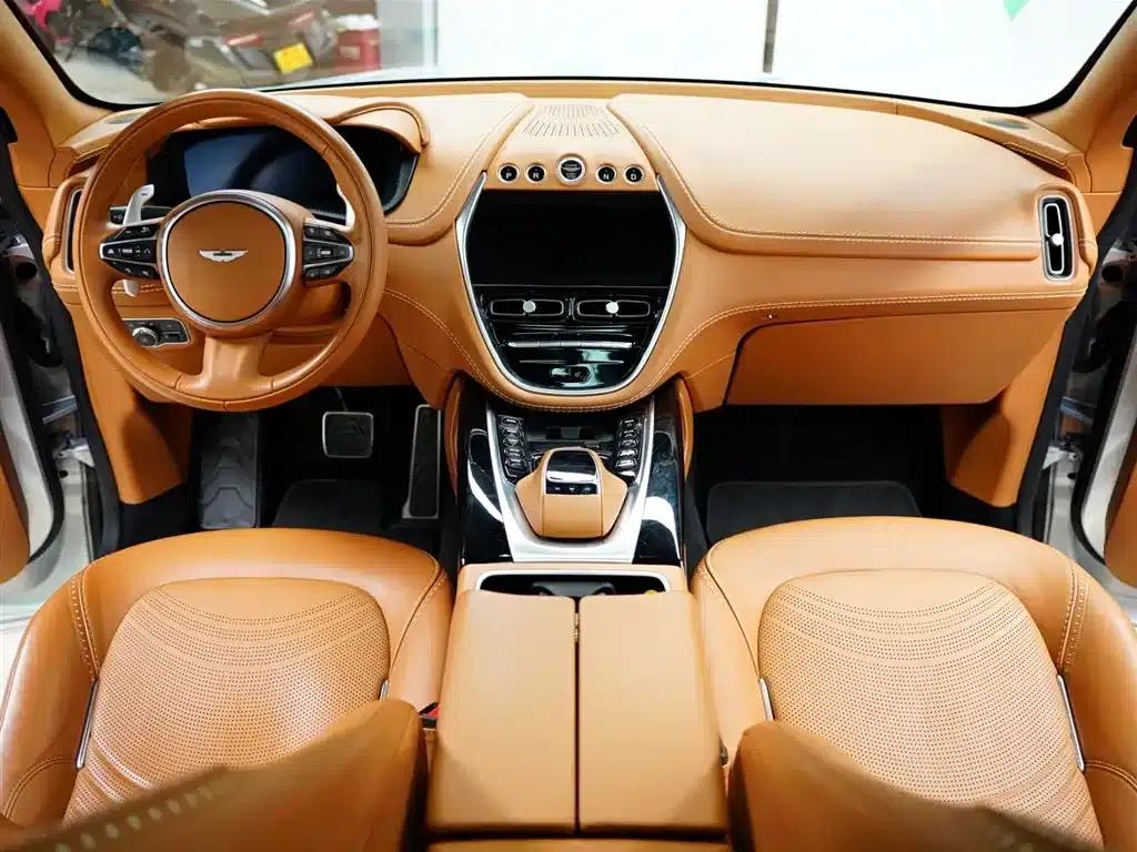 2022 Aston Martin DBX 4.0T V8 — миниатюра 47