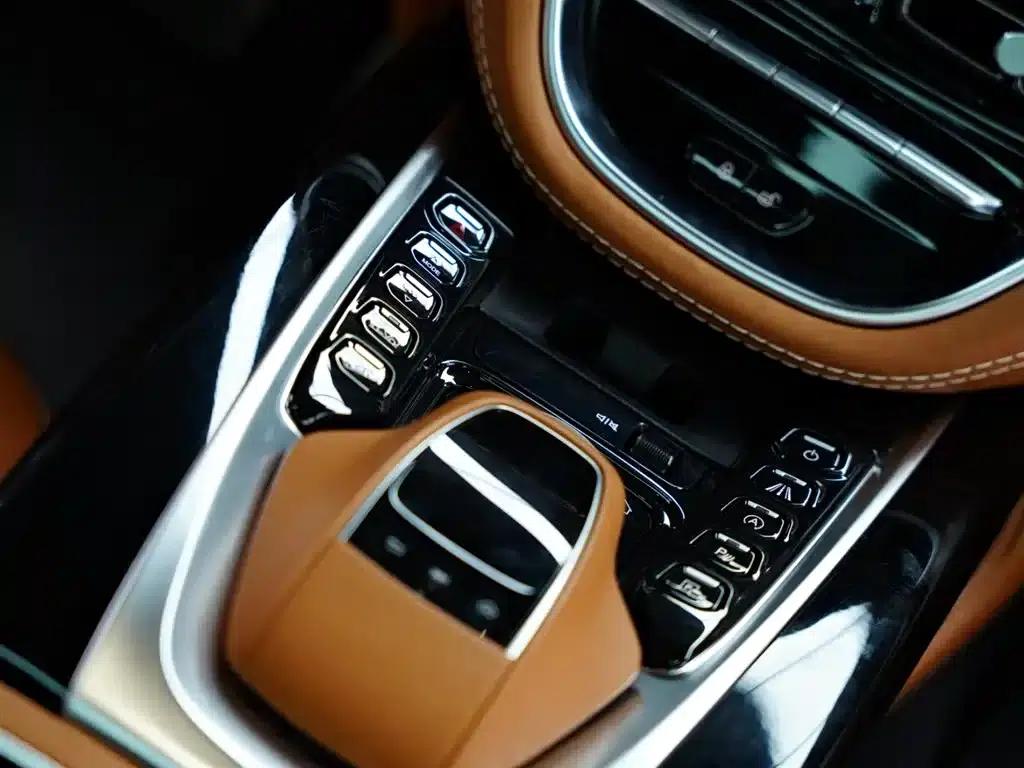 2022 Aston Martin DBX 4.0T V8 — миниатюра 50