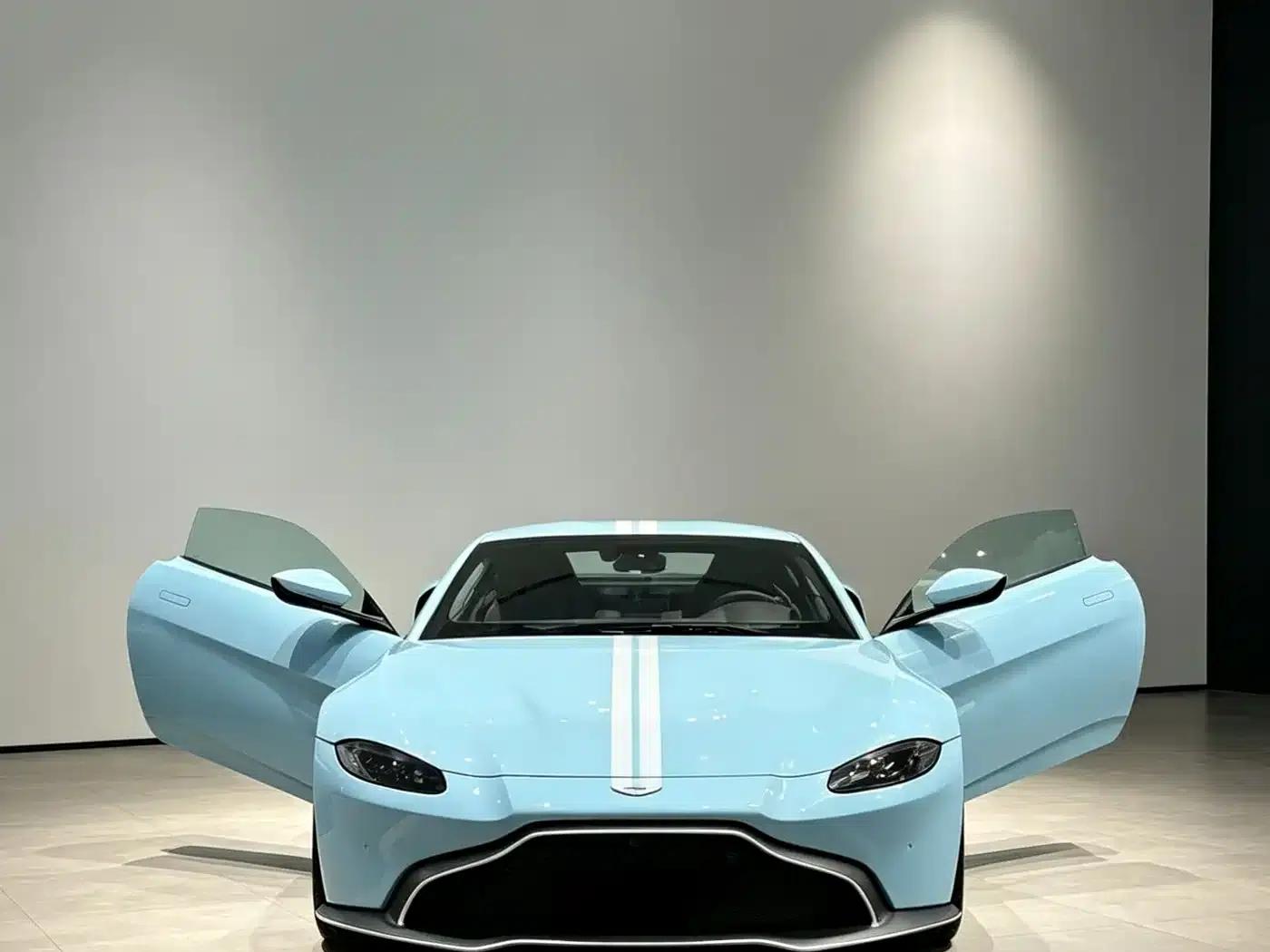 2018 V8 Vantage 4.0T V8 Coupe — миниатюра 2