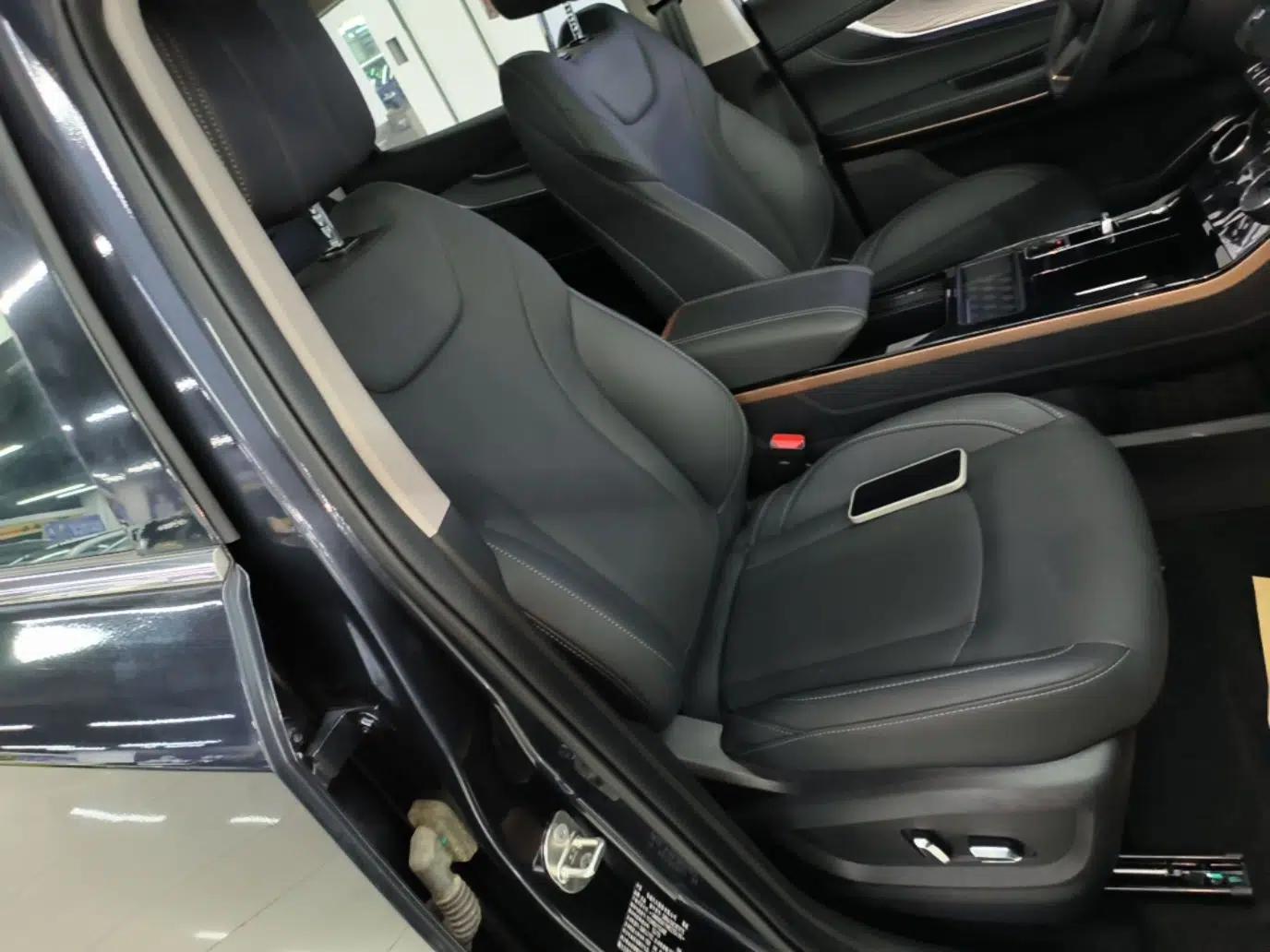 EXEED Zhuifeng C-DM 2022 1.5 TCI-DHT 105 km "Chengfeng Qi" Edition — миниатюра 23