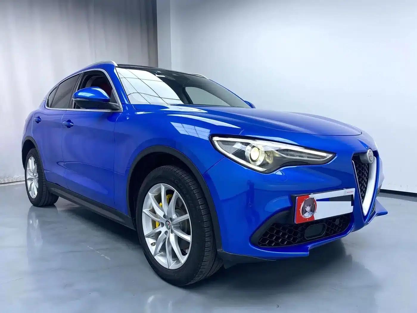 2019 Stelvio 2.0T 280HP Luxury Edition — миниатюра 2