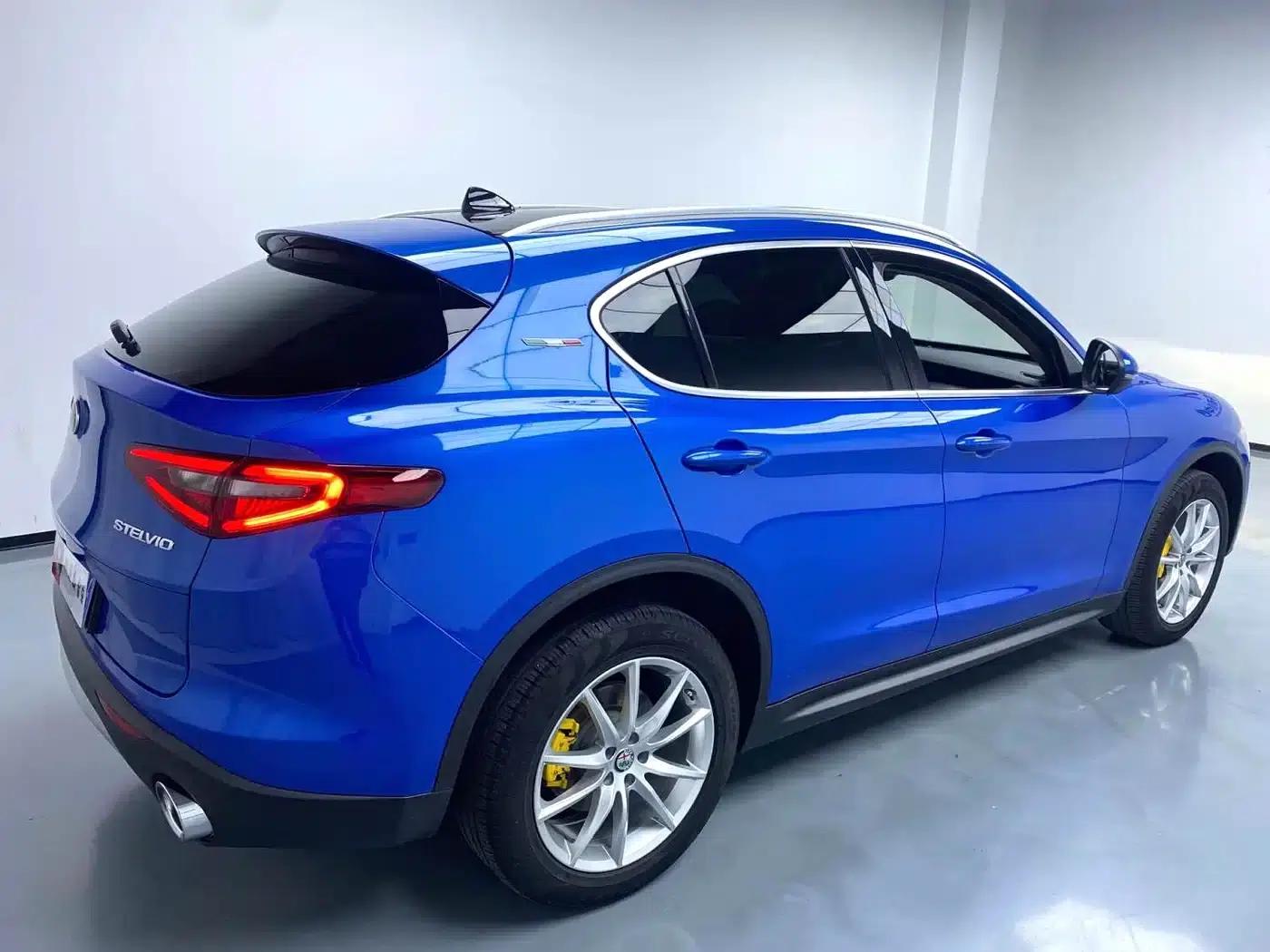 2019 Stelvio 2.0T 280HP Luxury Edition — миниатюра 8