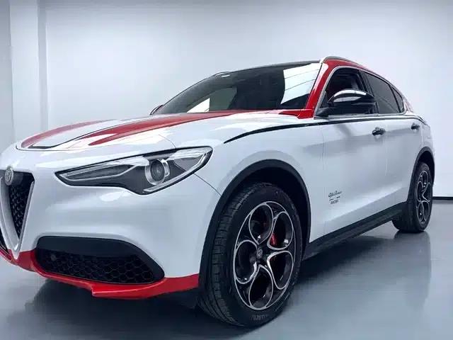 2021 Stelvio 2.0T 280HP Luxury Edition