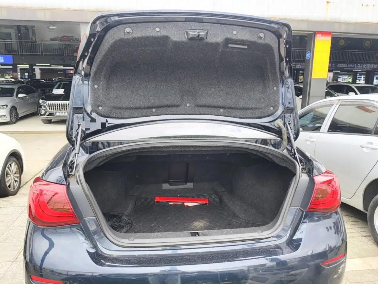 Infiniti Q70 2015 Q70L 2.5L Elite Edition — миниатюра 22