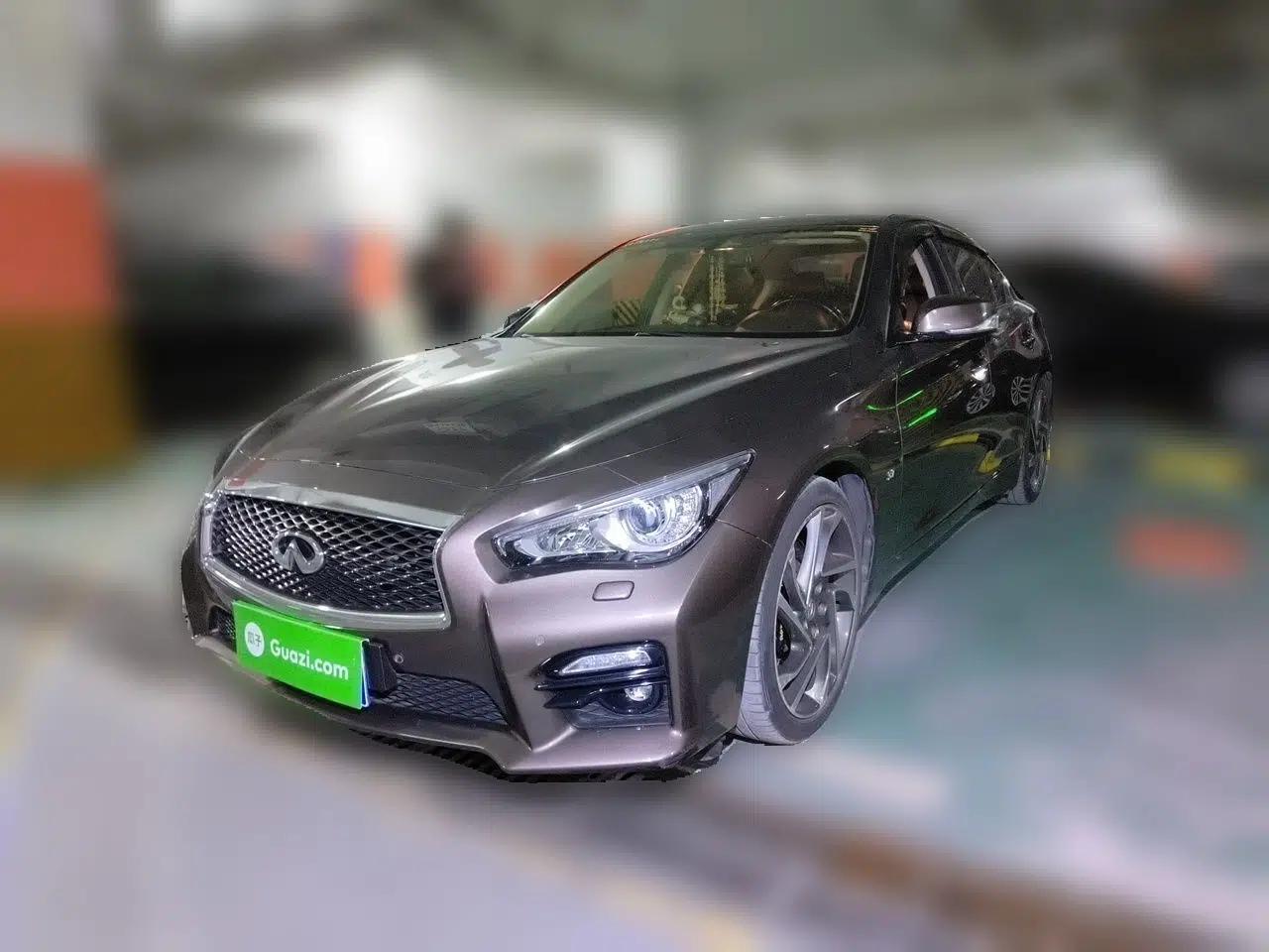 Infiniti Q50 2014 3.7L Luxury Edition — миниатюра 1