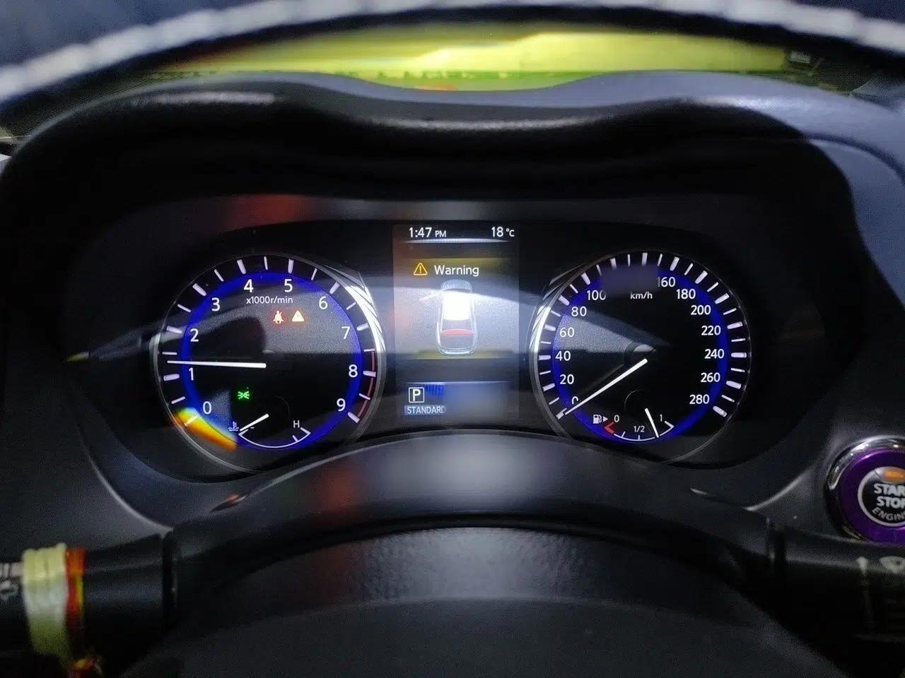 Infiniti Q50 2014 3.7L Luxury Edition — миниатюра 10