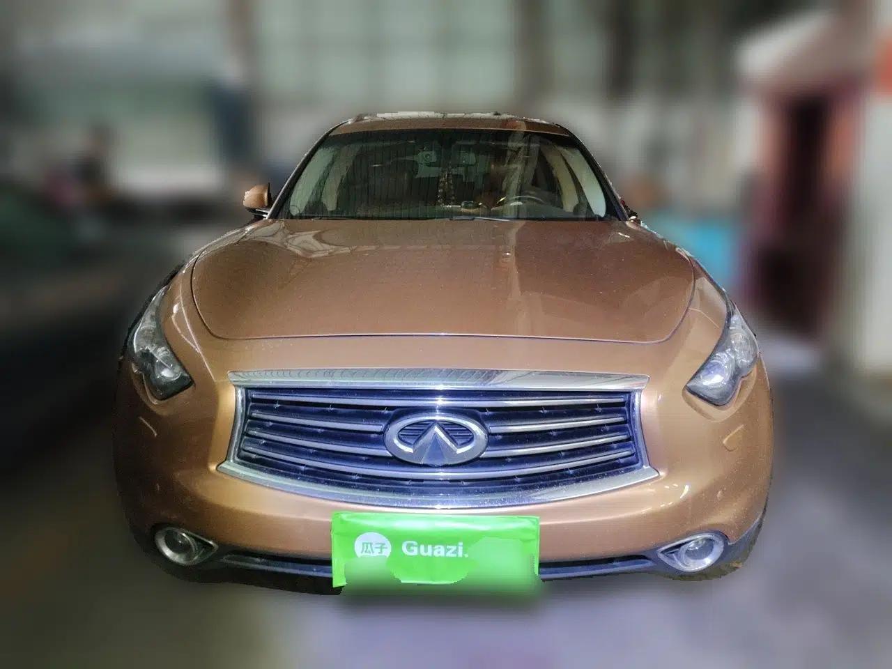 Infiniti QX70 2013 3.7L Standard Edition — миниатюра 2