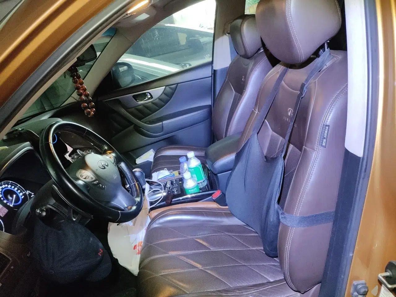 Infiniti QX70 2013 3.7L Standard Edition — миниатюра 16