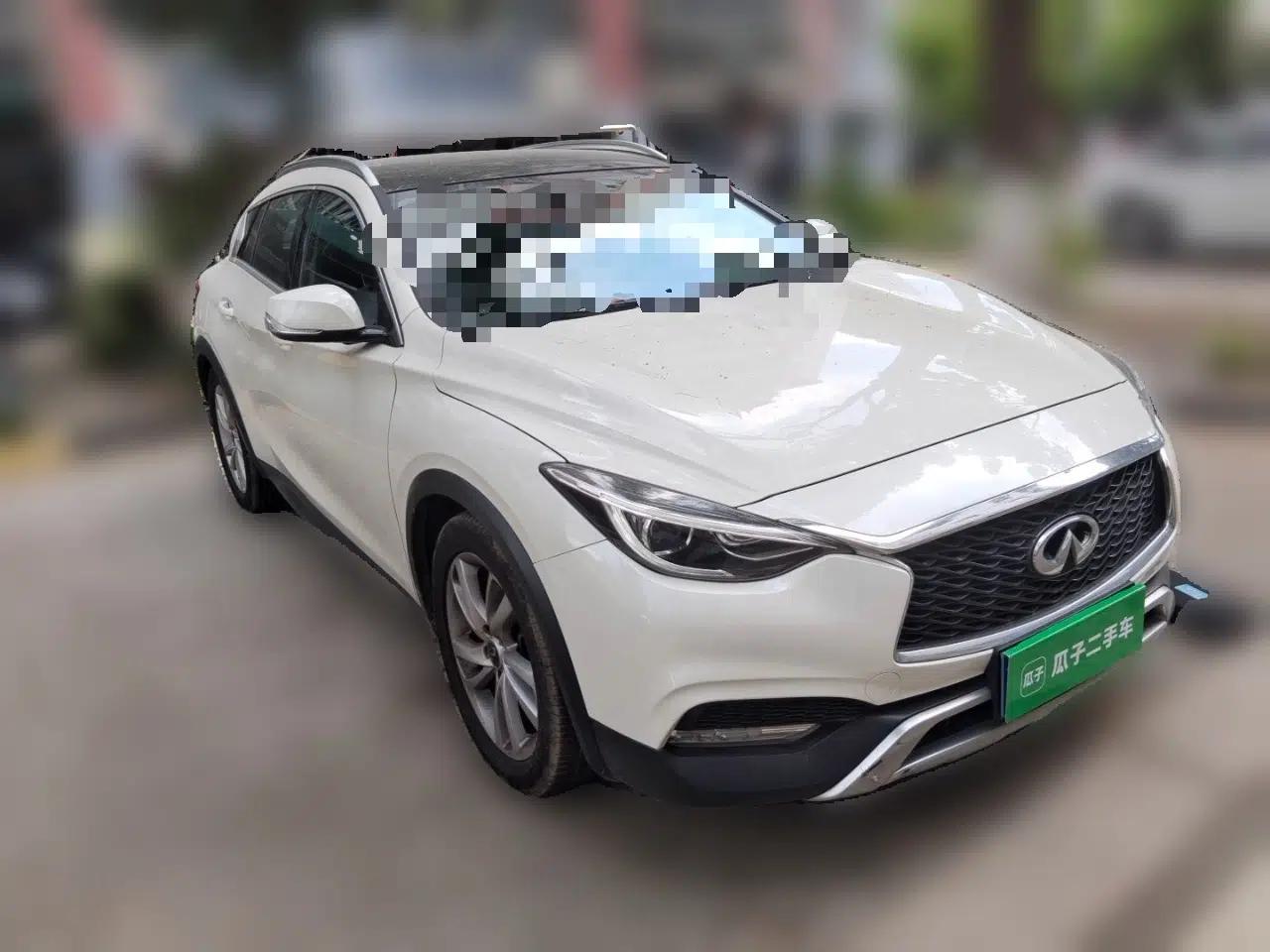 Infiniti QX30 2017 1.6T Two-Wheel-Drive Sport Edition — миниатюра 3