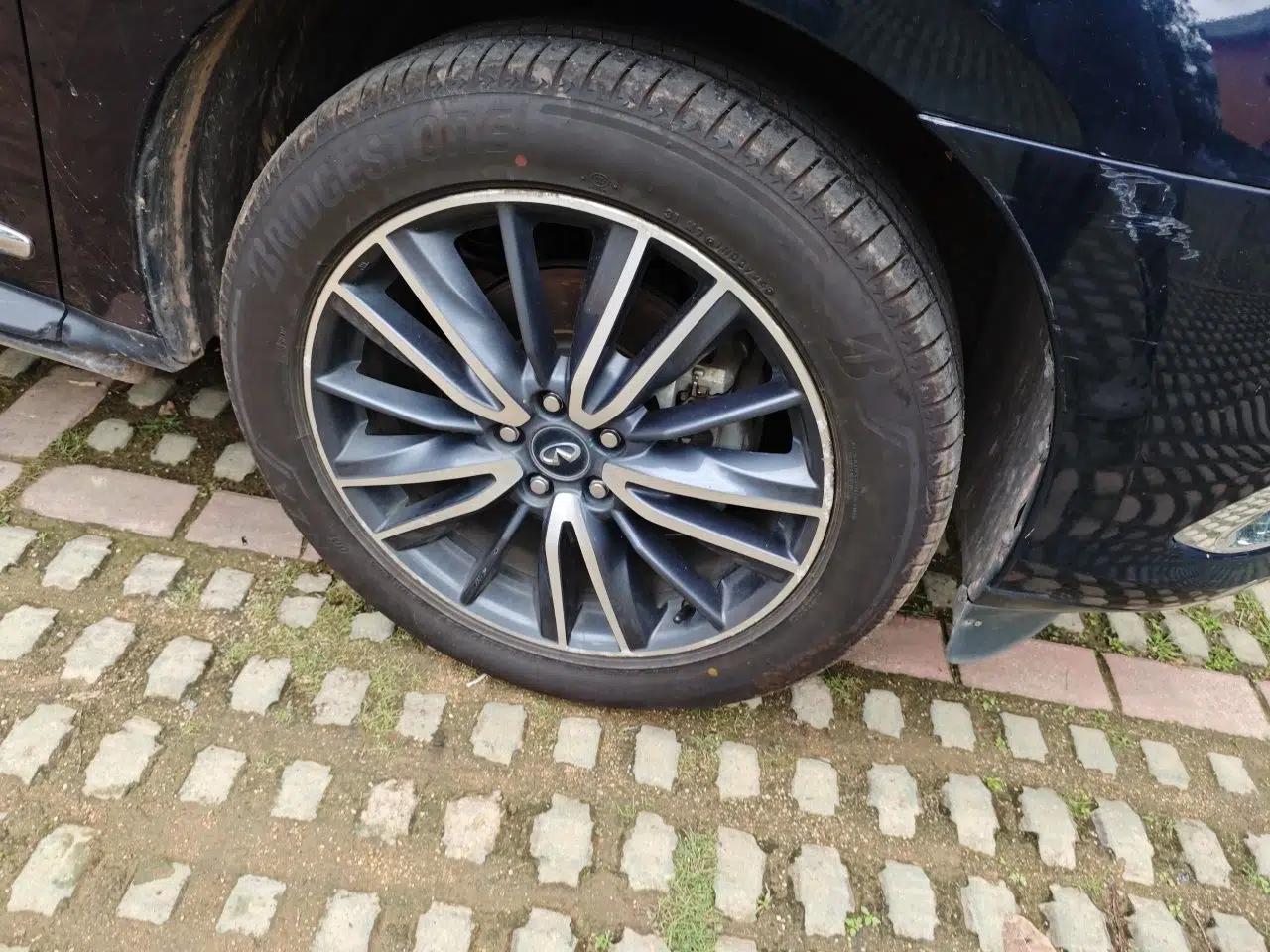 Infiniti QX60 2018 2.5 S/C Hybrid Two-Wheel-Drive Champion Family Edition — миниатюра 8