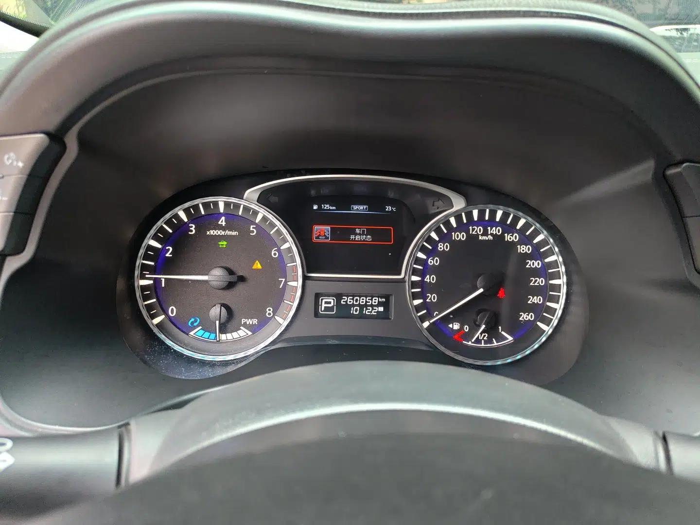 Infiniti QX60 2018 2.5 S/C Hybrid Two-Wheel-Drive Champion Family Edition — миниатюра 12