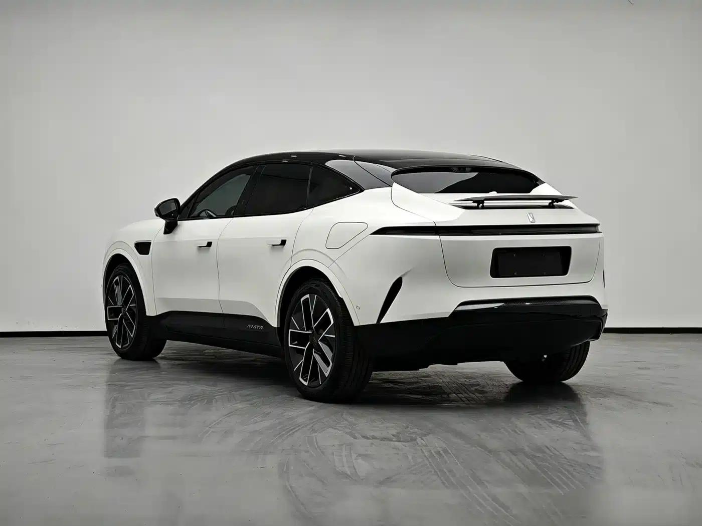 Avita 11 2022 Long Range Dual Motor Luxury Edition 5-Seater — миниатюра 7