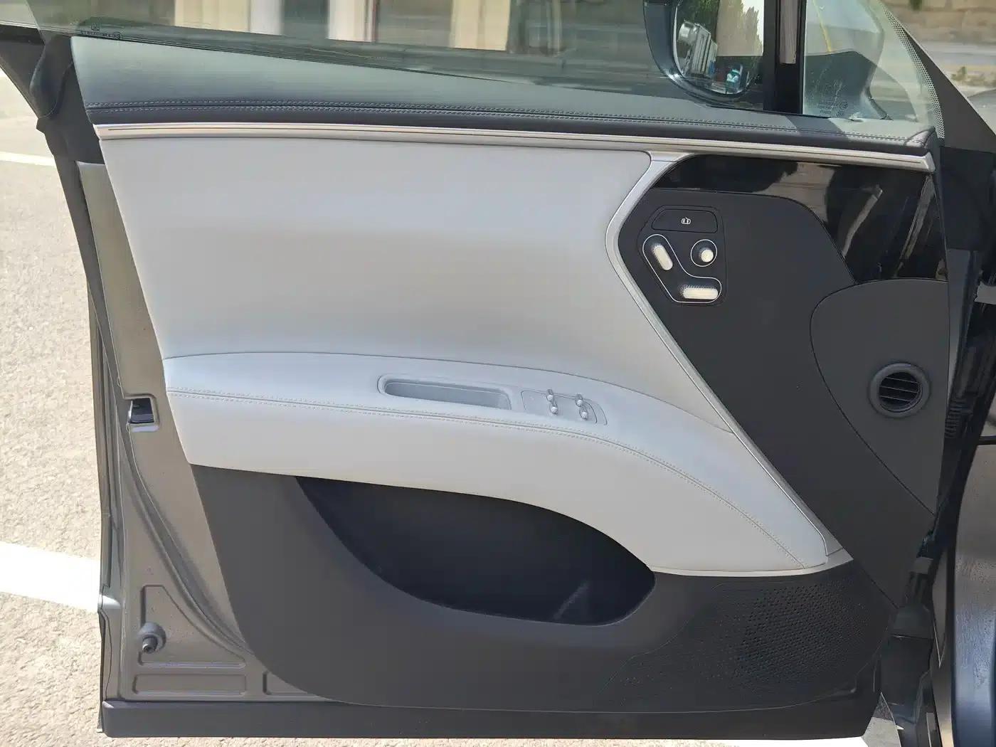 Avita 11 2022 Long Range Dual Motor Luxury Edition 4-Seater — миниатюра 4