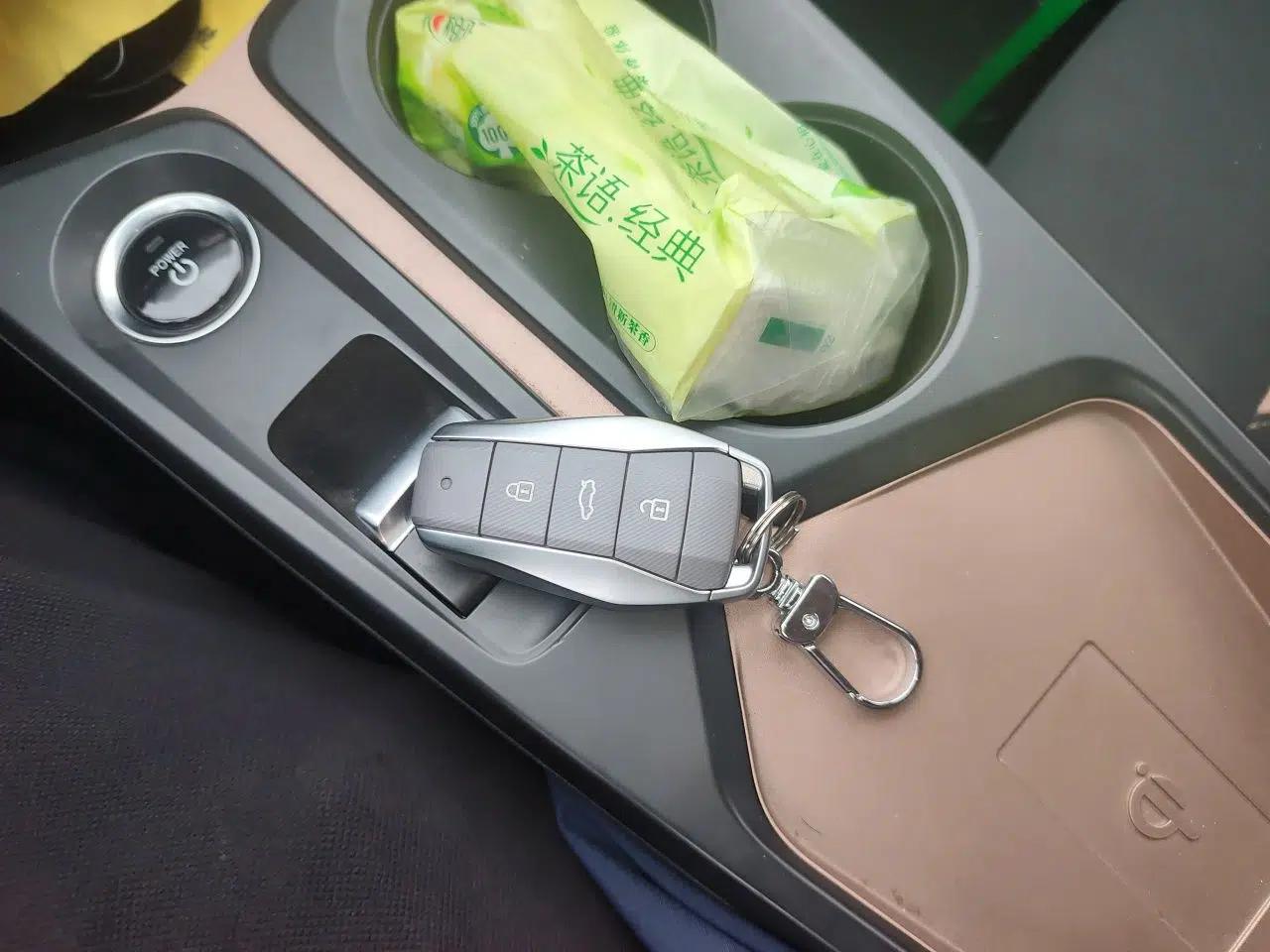 SOL E10X 2021 302 km Range Luxury Version 30.2 kWh — миниатюра 9