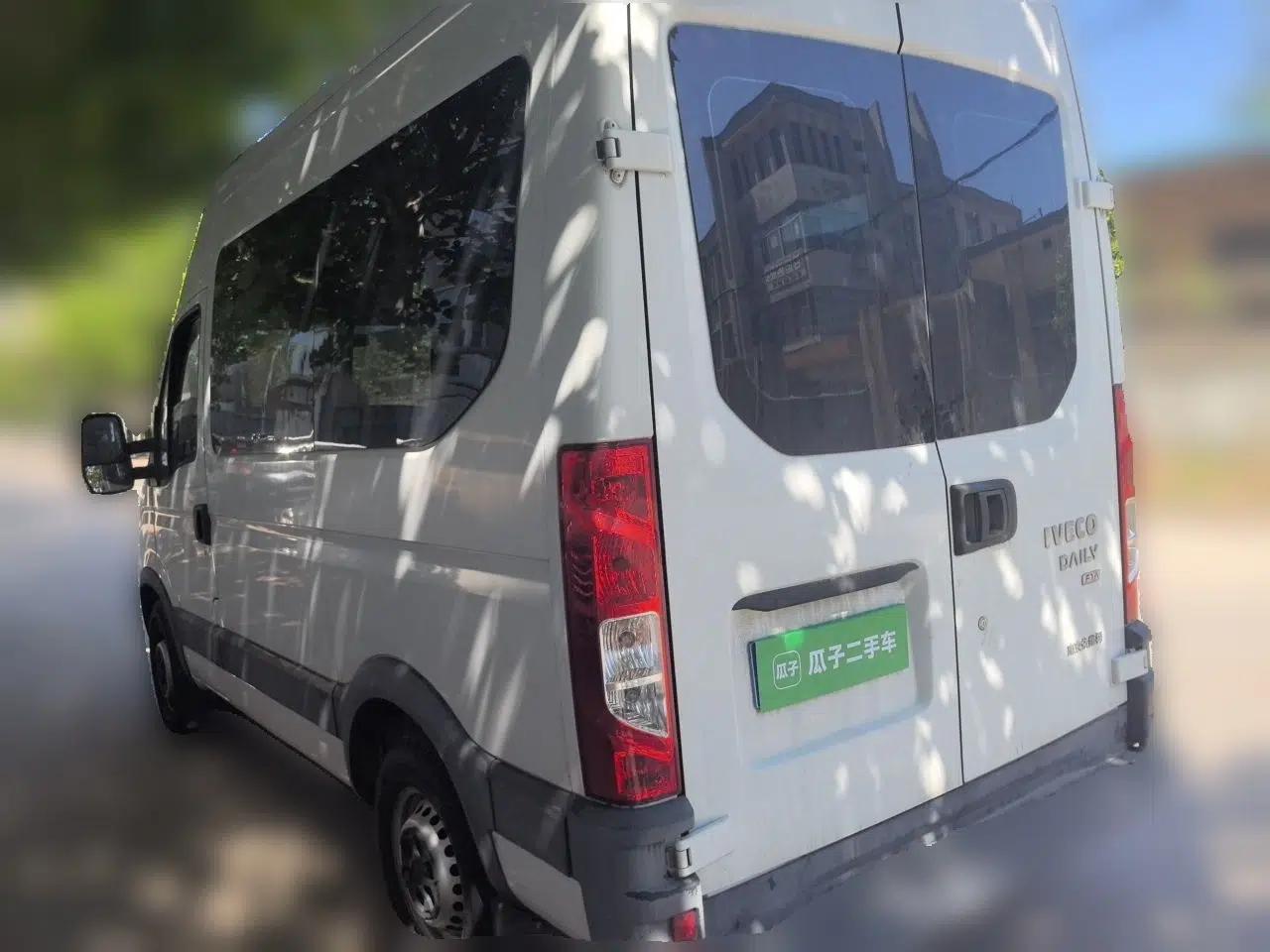 Iveco Eurocargo 2020 2.3T Manual Super-Rui Short Wheelbase High Roof High-Performance F1A — миниатюра 4