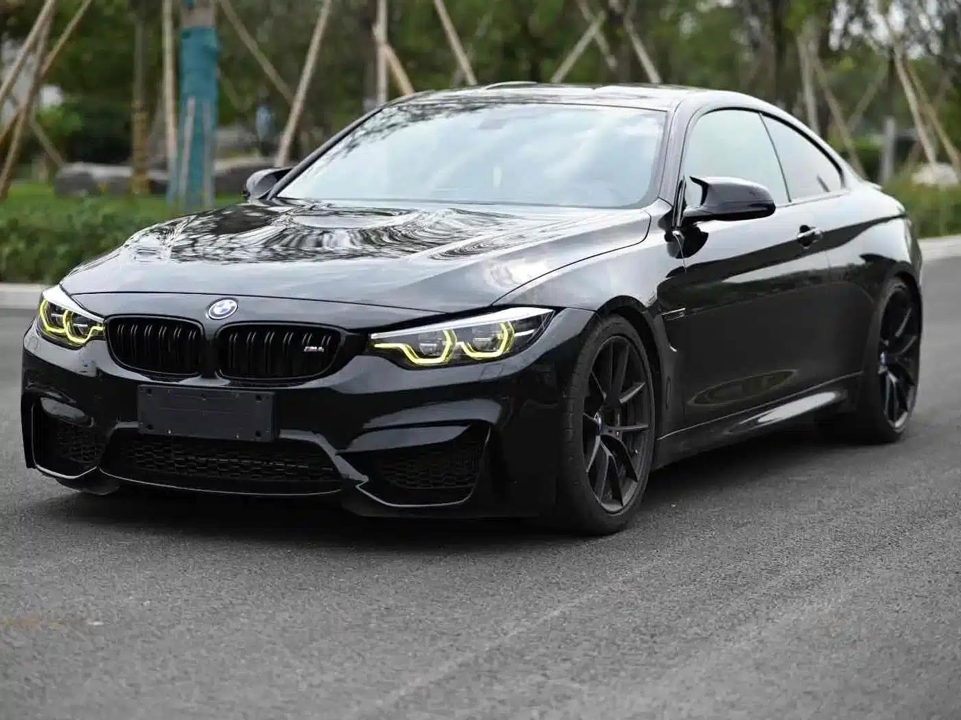 2018 BMW M4 M4 Coupe Fan Edition — миниатюра 1