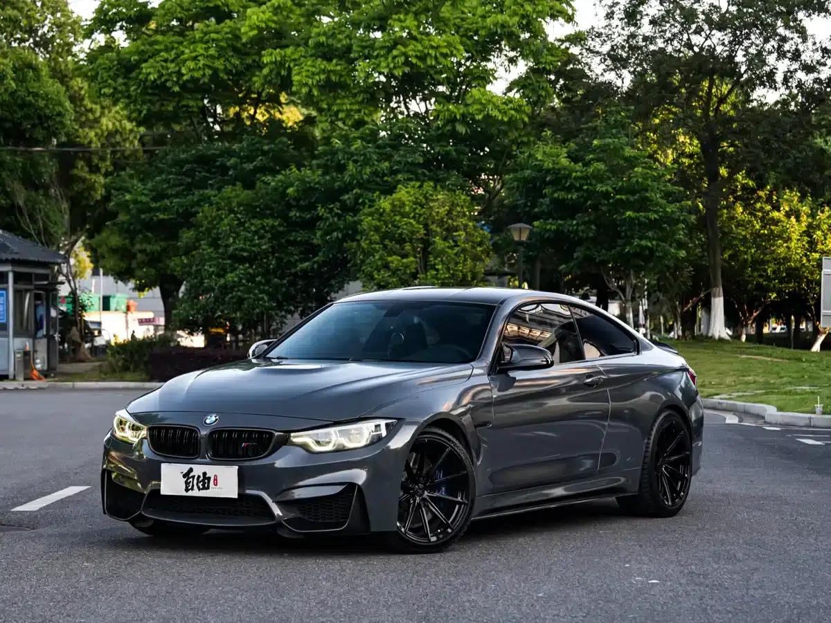 2019 BMW M4 M4 Coupe Shooting Hero Edition — миниатюра 1