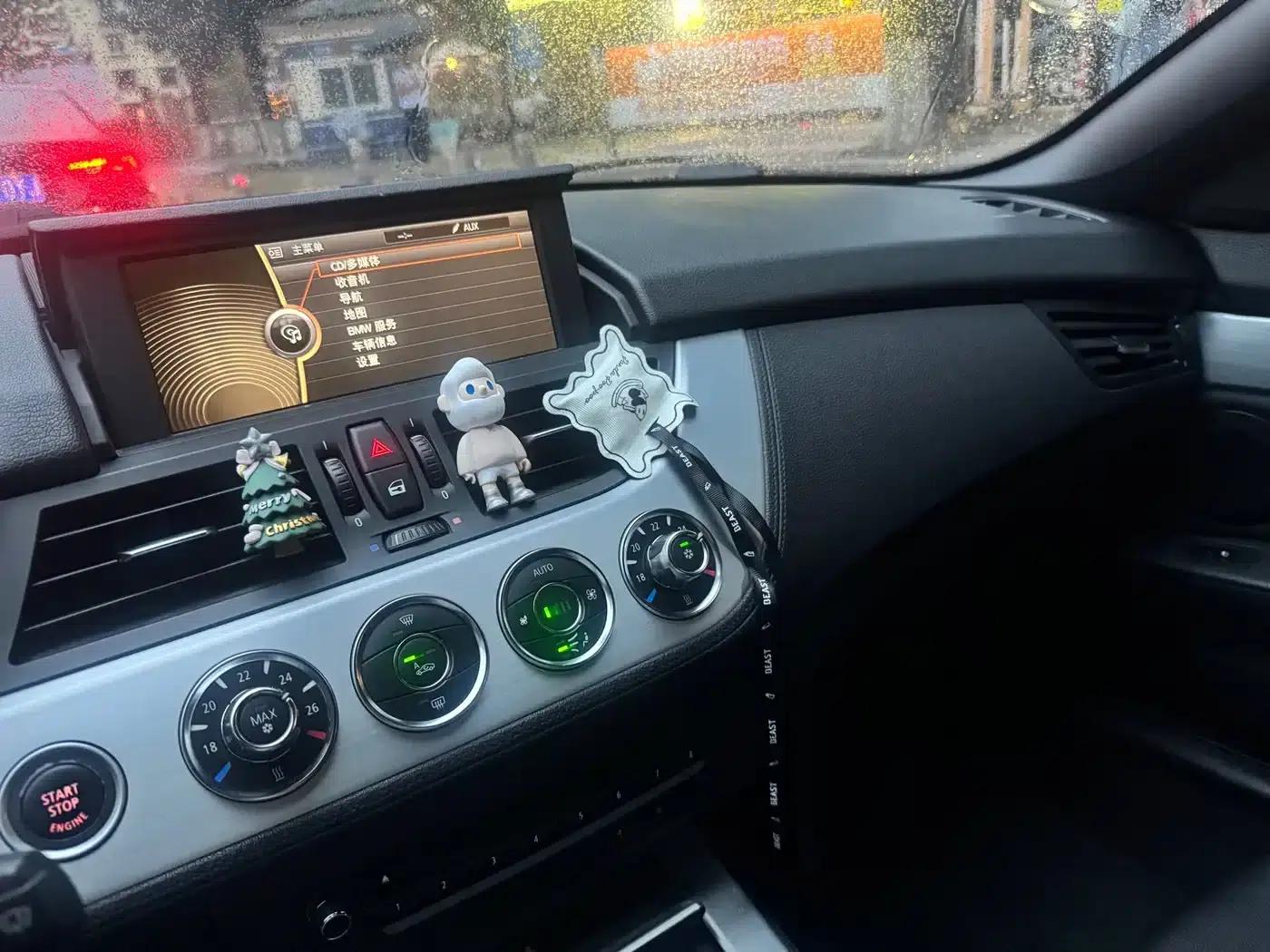BMW Z4 2012 sDrive28i Leading Edition — миниатюра 9