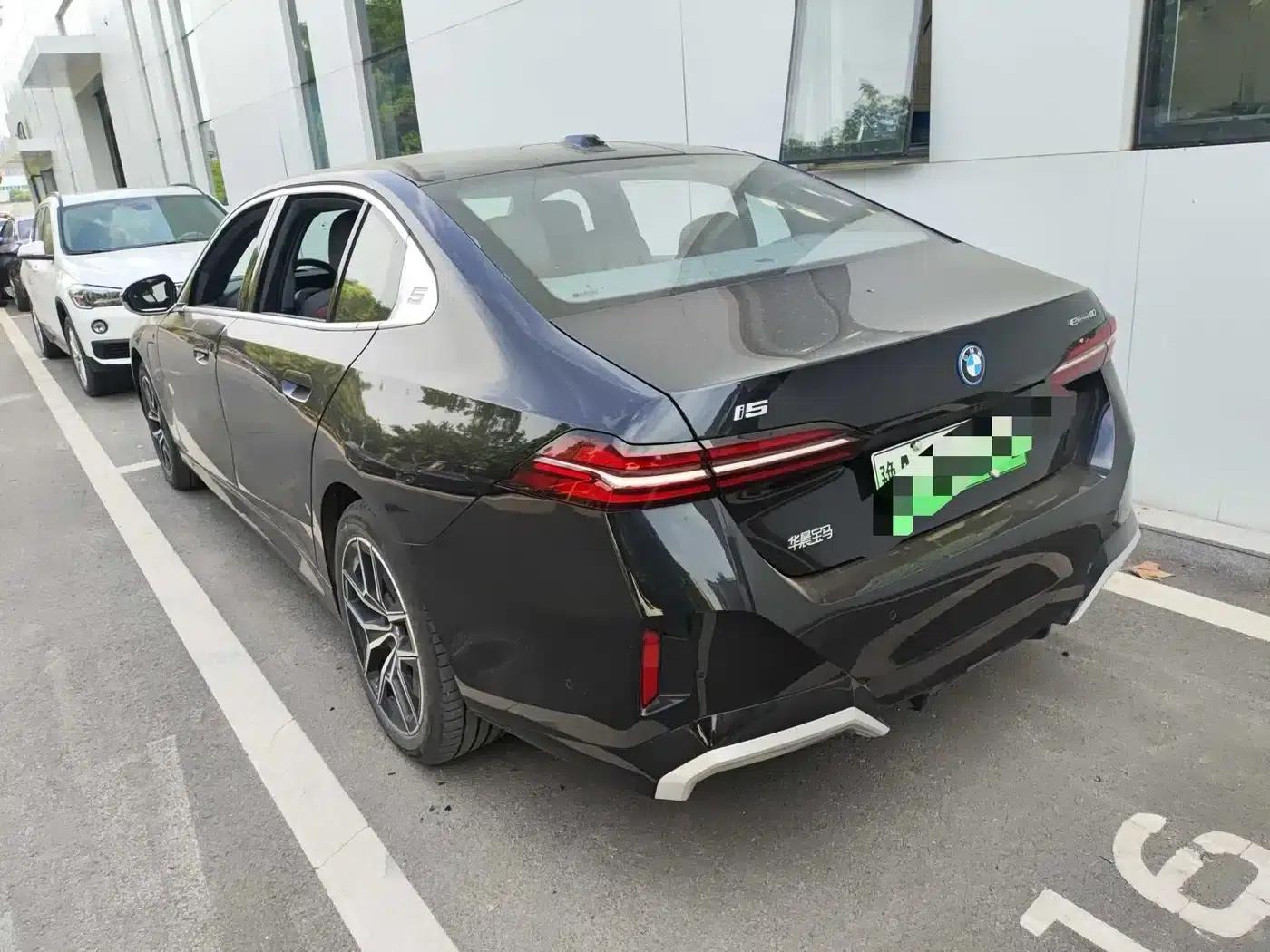 BMW i5 2025 eDrive 40L M Sport Package — миниатюра 4