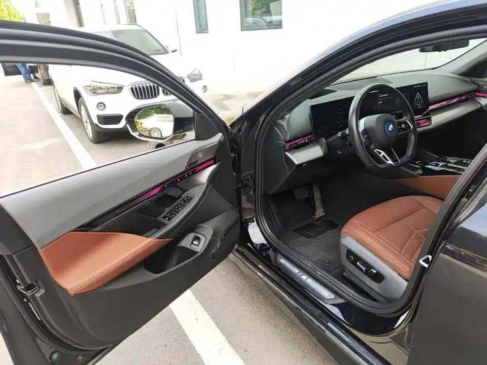 BMW i5 2025 eDrive 40L M Sport Package — миниатюра 6
