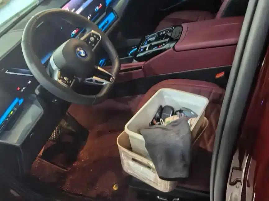 BMW i5 2025 eDrive 40L M Sport Package — миниатюра 9