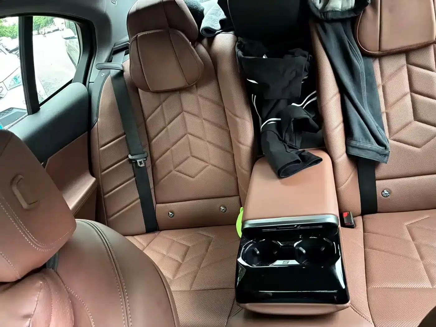 BMW i5 2024 eDrive 35L M Sport Package — миниатюра 8