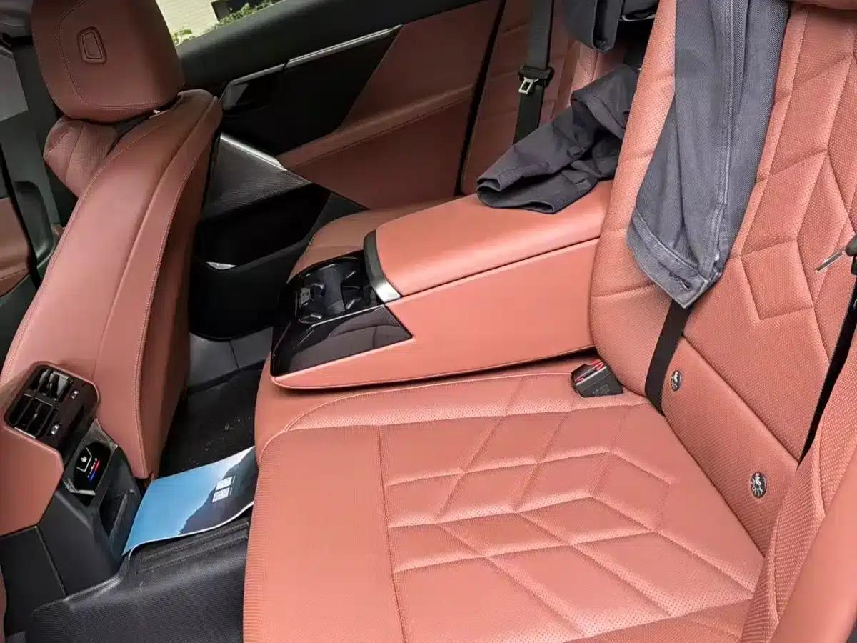 BMW i5 2024 eDrive 35L M Sport Package — миниатюра 9