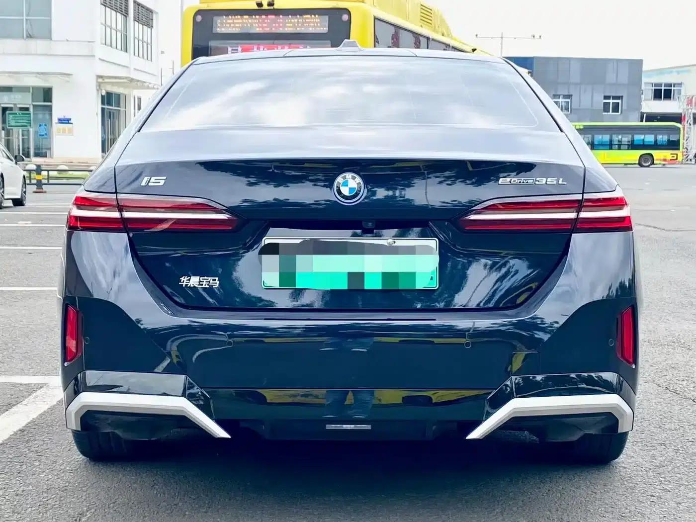 BMW i5 2024 eDrive 35L M Sport Package — миниатюра 5