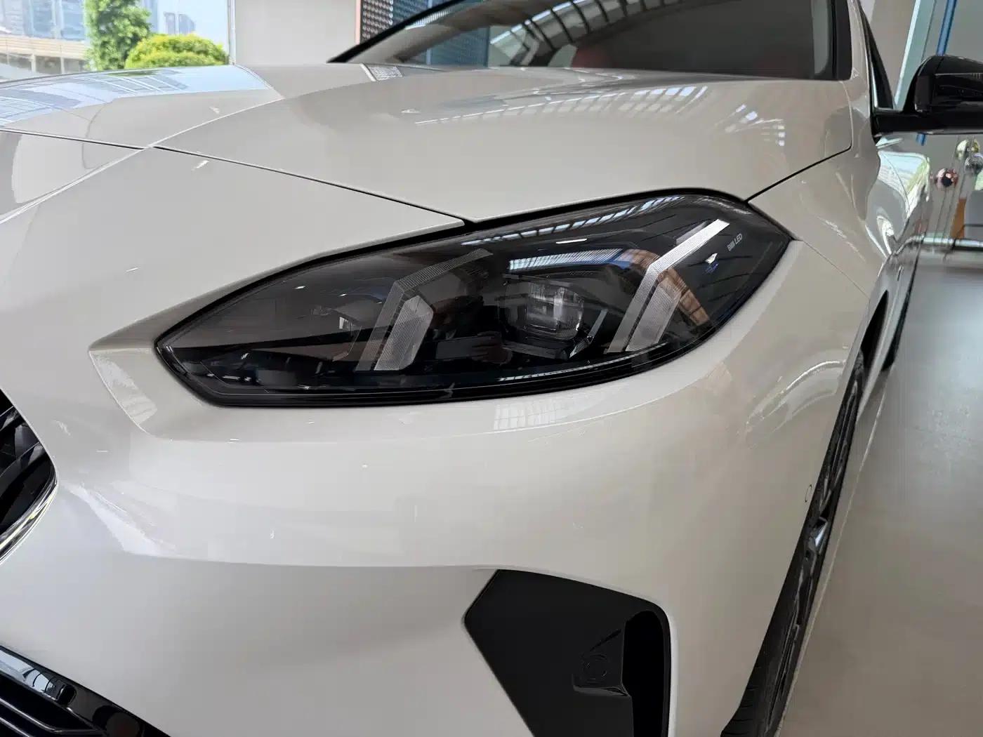 2026 BMW 2 Series 225L M Sport Shadow Edition — миниатюра 3