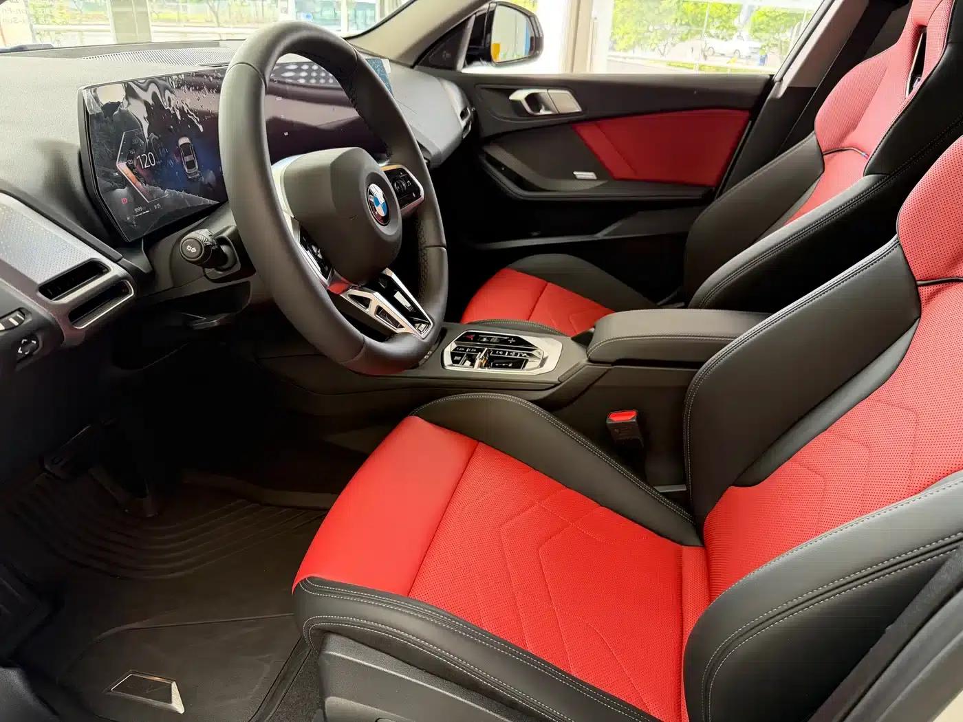 2026 BMW 2 Series 225L M Sport Shadow Edition — миниатюра 9