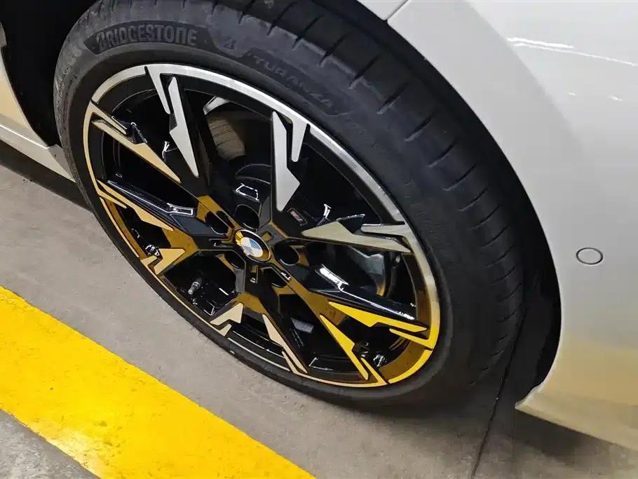 2025 BMW 2 Series 225L M Sport Shadow Edition — миниатюра 6