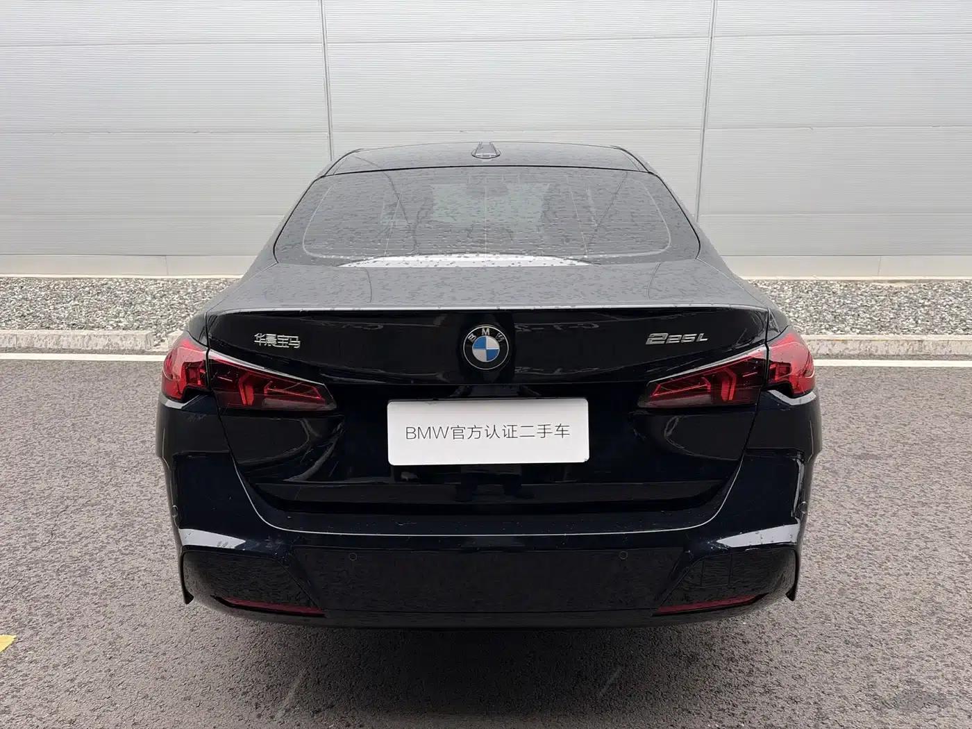 2025 BMW 2 Series 225L M Sport Package — миниатюра 7