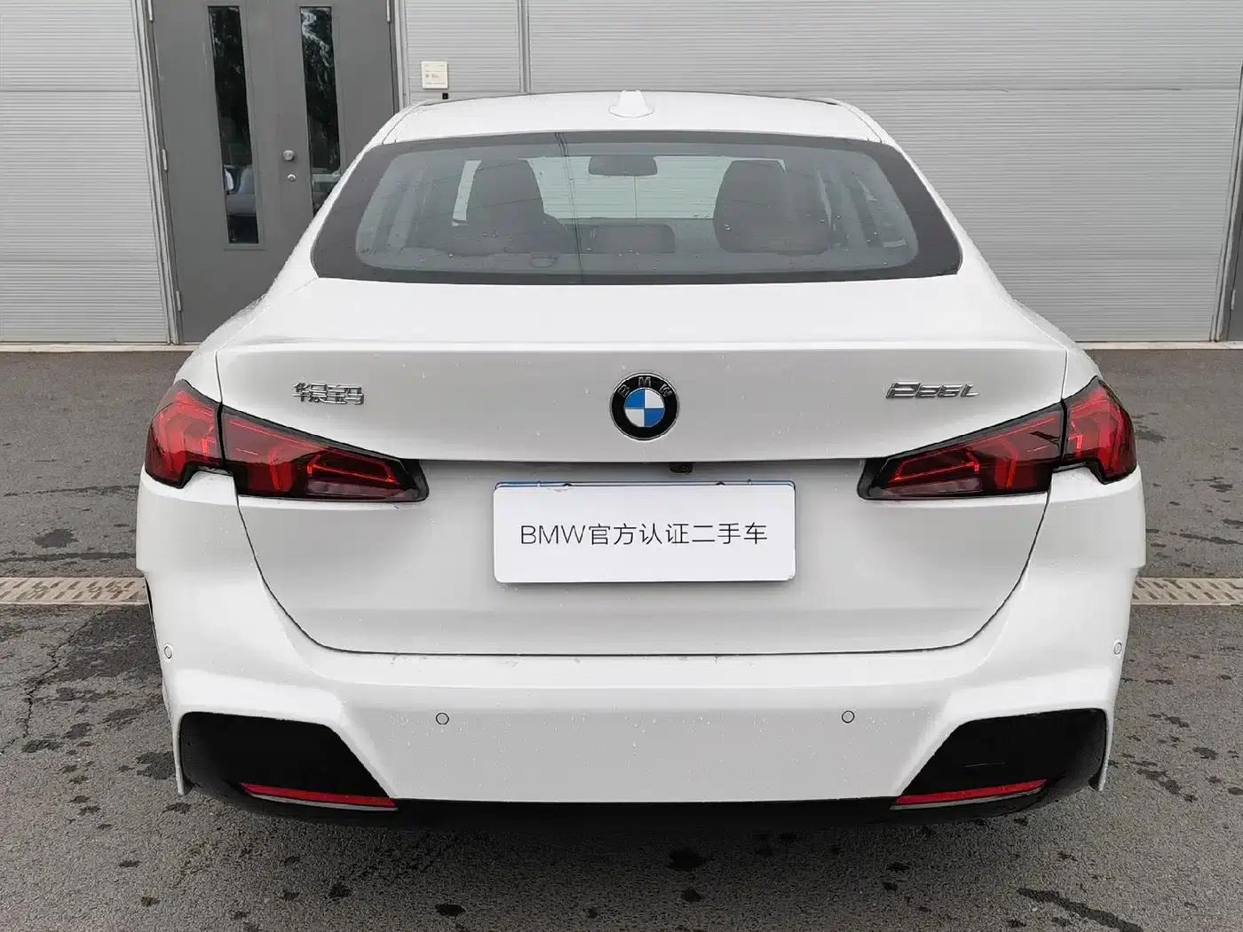 2025 BMW 2 Series 225L M Sport Package — миниатюра 7