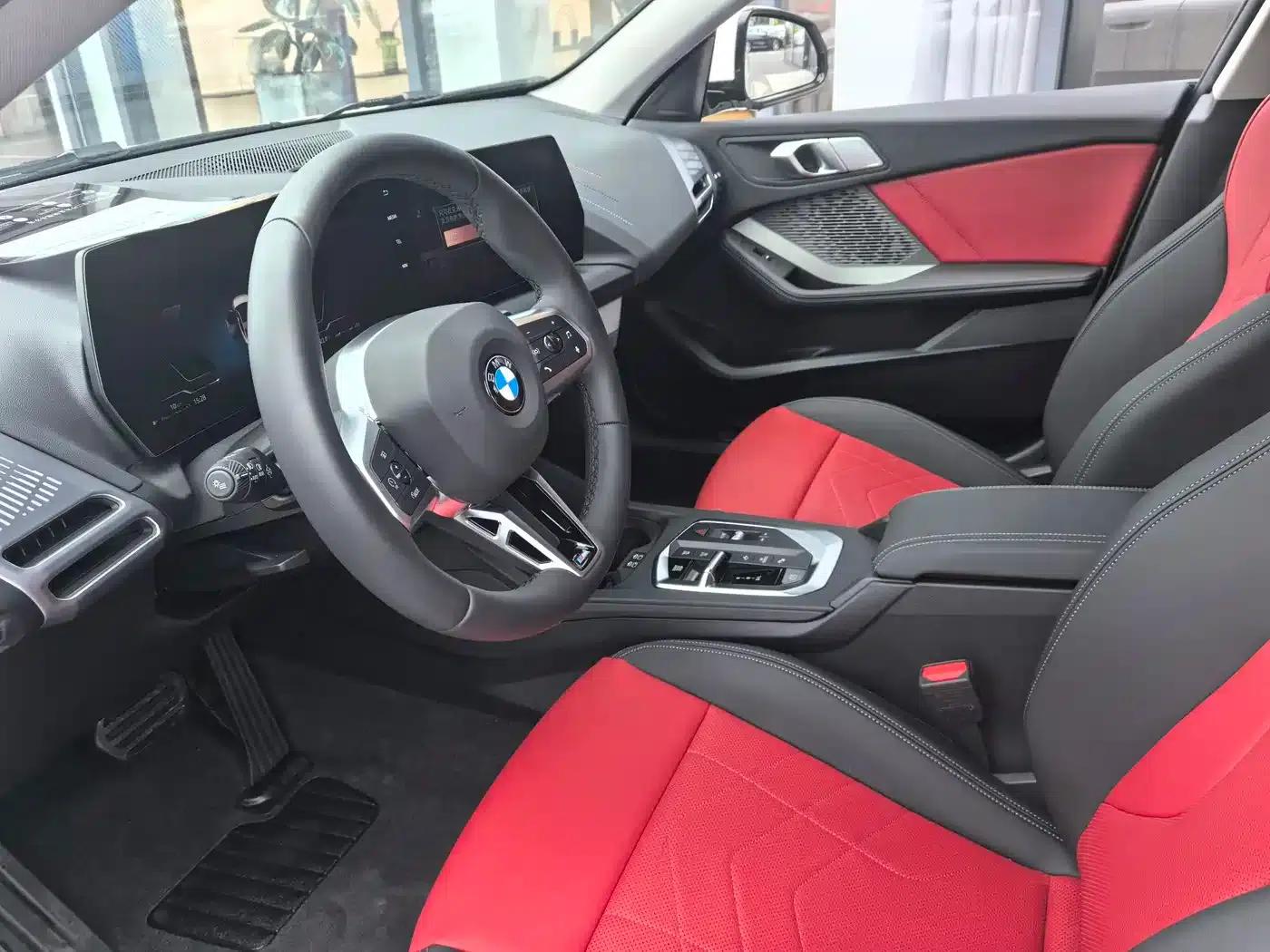2025 BMW 2 Series 225L M Sport Package — миниатюра 7