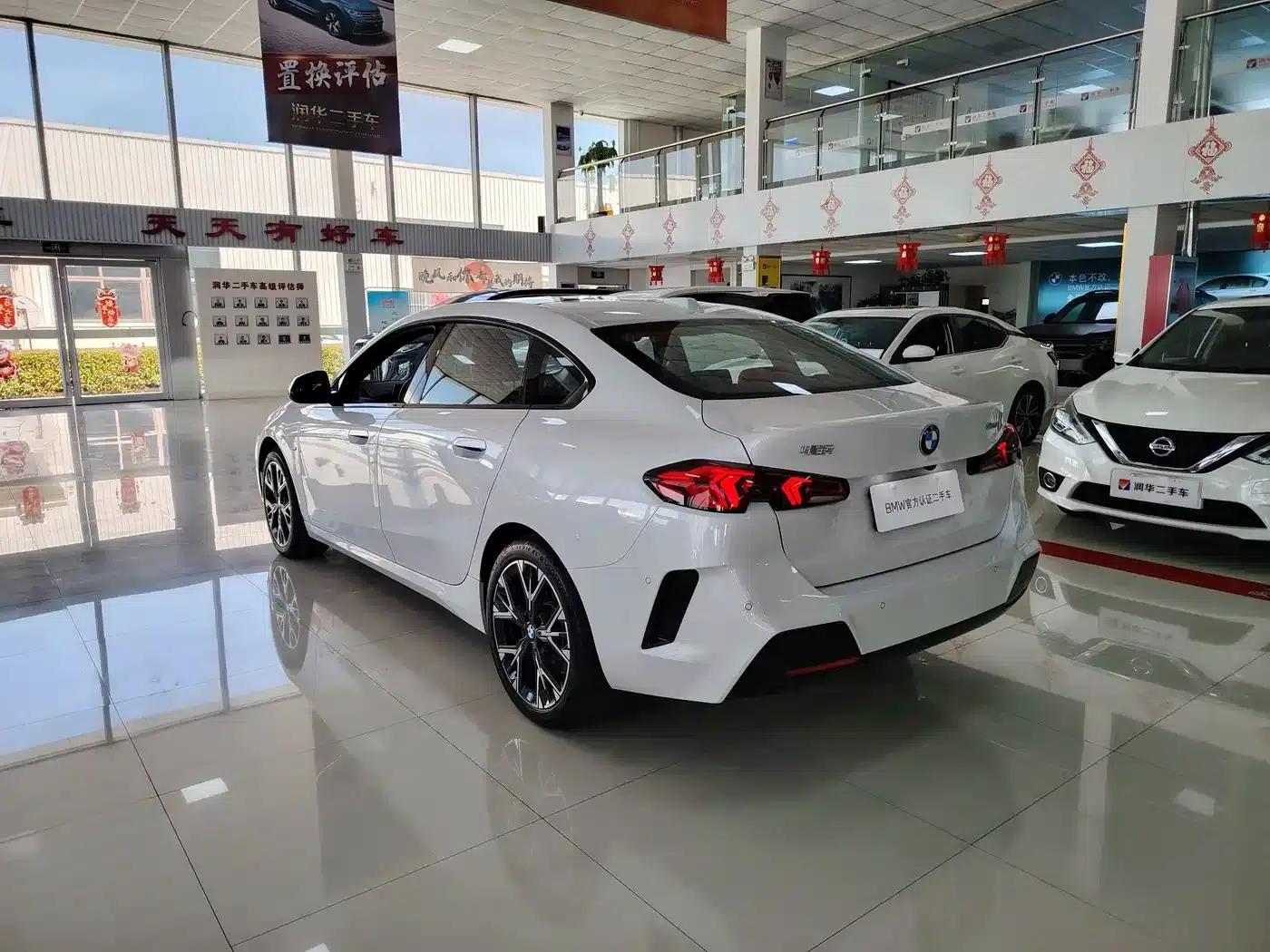2025 BMW 2 Series 225L M Sport Package — миниатюра 12