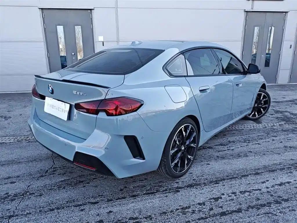 2025 BMW 2 Series 225L M Sport Shadow Edition — миниатюра 4