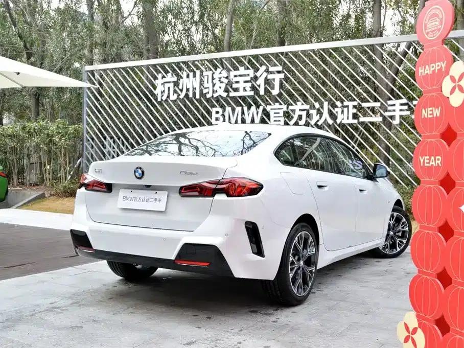 2025 BMW 2 Series 225L M Sport Package — миниатюра 4